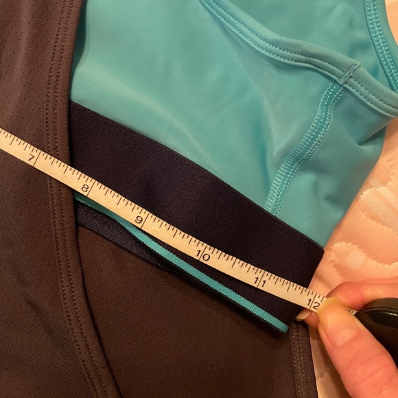 Under Armour Gray Turquoise 2-in-1 Tank Top with Built-In Sports Bra - Picture 4 of 8